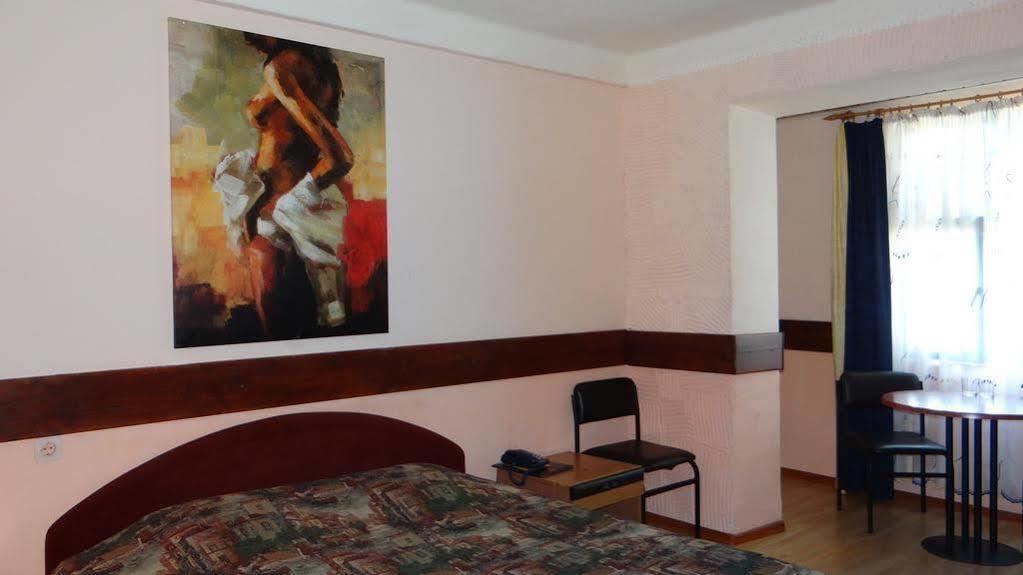 Hotel Desna Kut كييف المظهر الخارجي الصورة